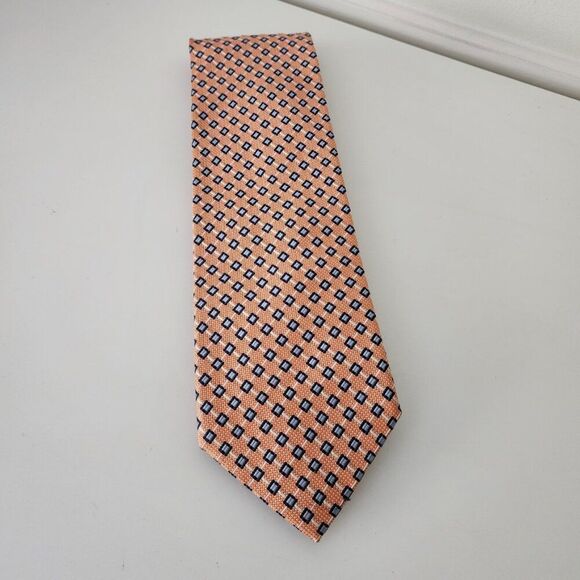 Jos A Banks Men's Necktie | Geometric/Diamond Pattern - Picture 1 of 5